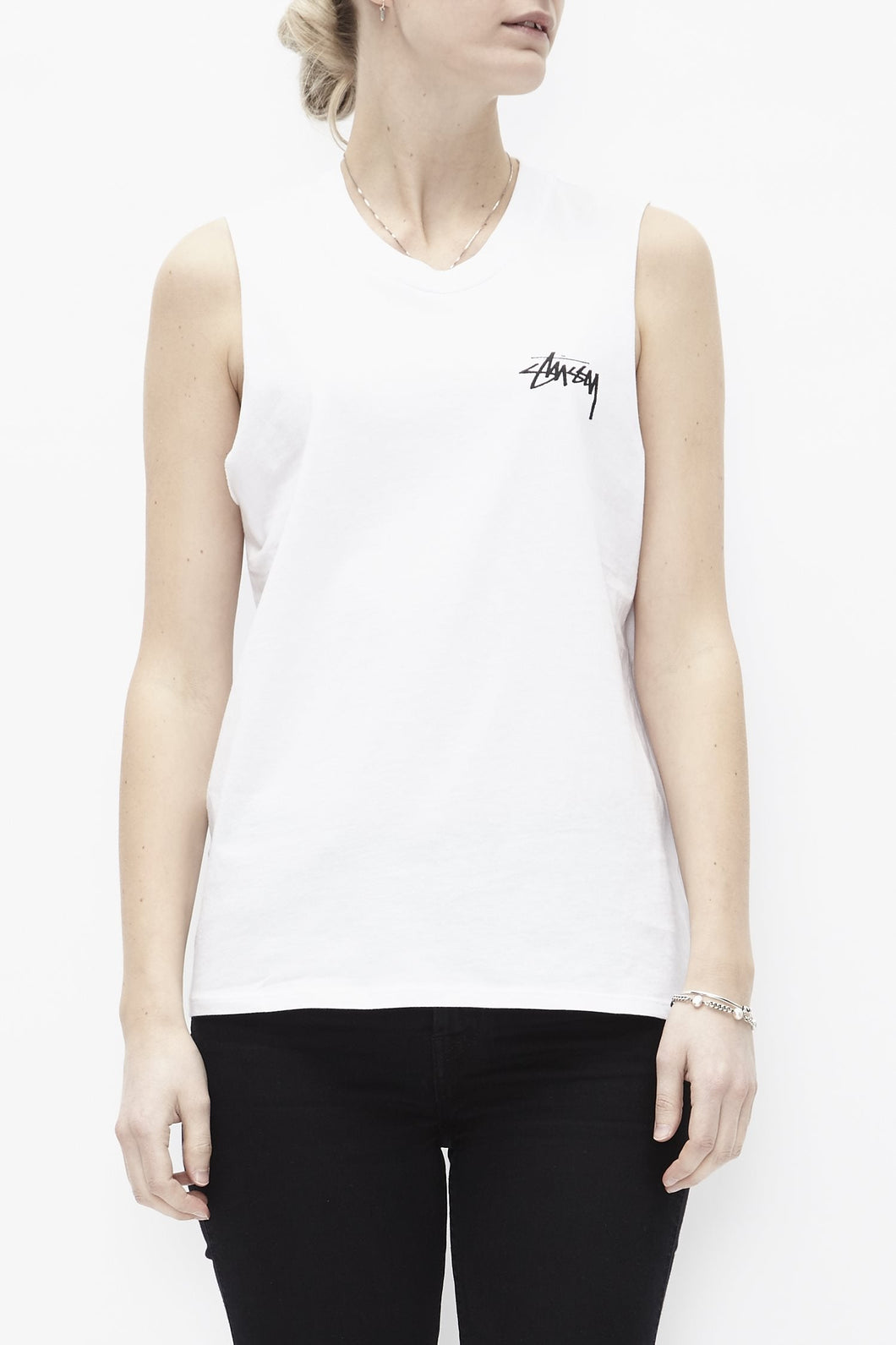 Hvid t-shirt med print fra Stüssy - Front logo