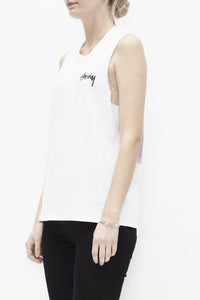 Hvid t-shirt med print fra Stüssy - fra siden logo