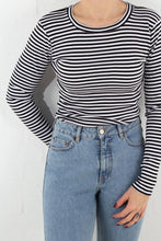 2x2 Soft Stripe Tuba - Black/White fra Mads Nørgaard