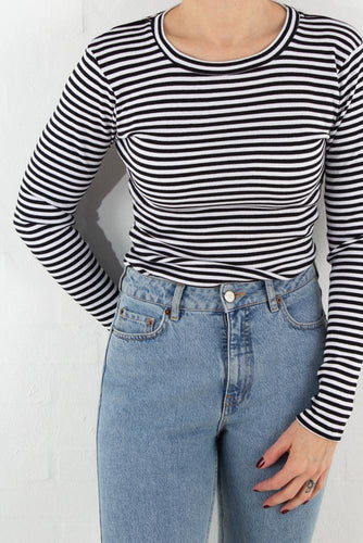 2x2 Soft Stripe Tuba - Black/White fra Mads Nørgaard