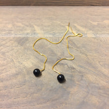 UTTE Design String & Stone Ørekæde / Sort & Guld