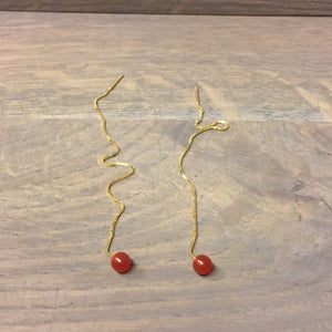 UTTE Design String & Stone Ørekæde / Rød & Guld